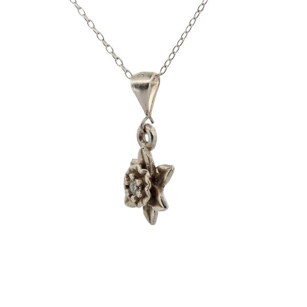 Birth Flower Necklace - December's Winter Beauty - Narcissus Pendant - Lynne Lee Jewellery