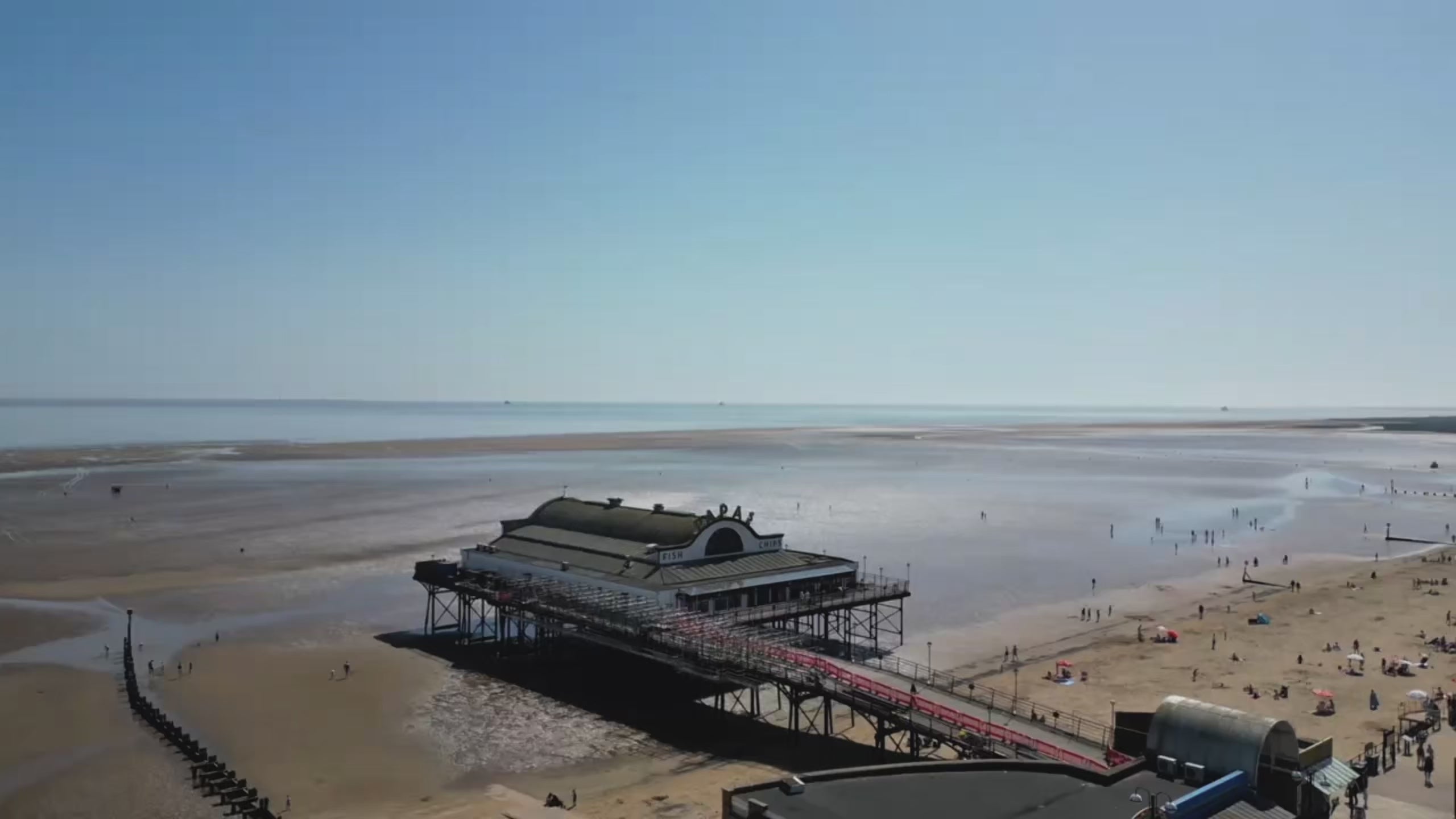 2 minute video describing living and having a jewellery workshop in Cleethorpes. Video detailed how inspiration is found in the sights and sounds of the beach and that comes to life in the jewellery workshop.